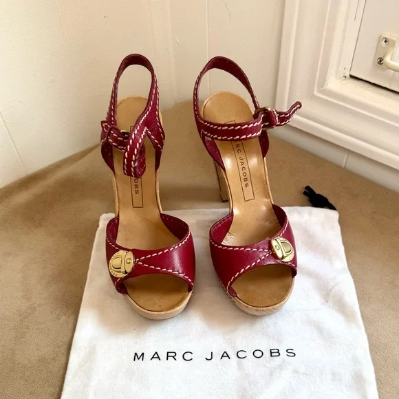 Gorgeous MARC JACOBS Sangria Wood Heeled Buckle Sandals 38 8 Platform Italy $690 - Picture 8 of 14